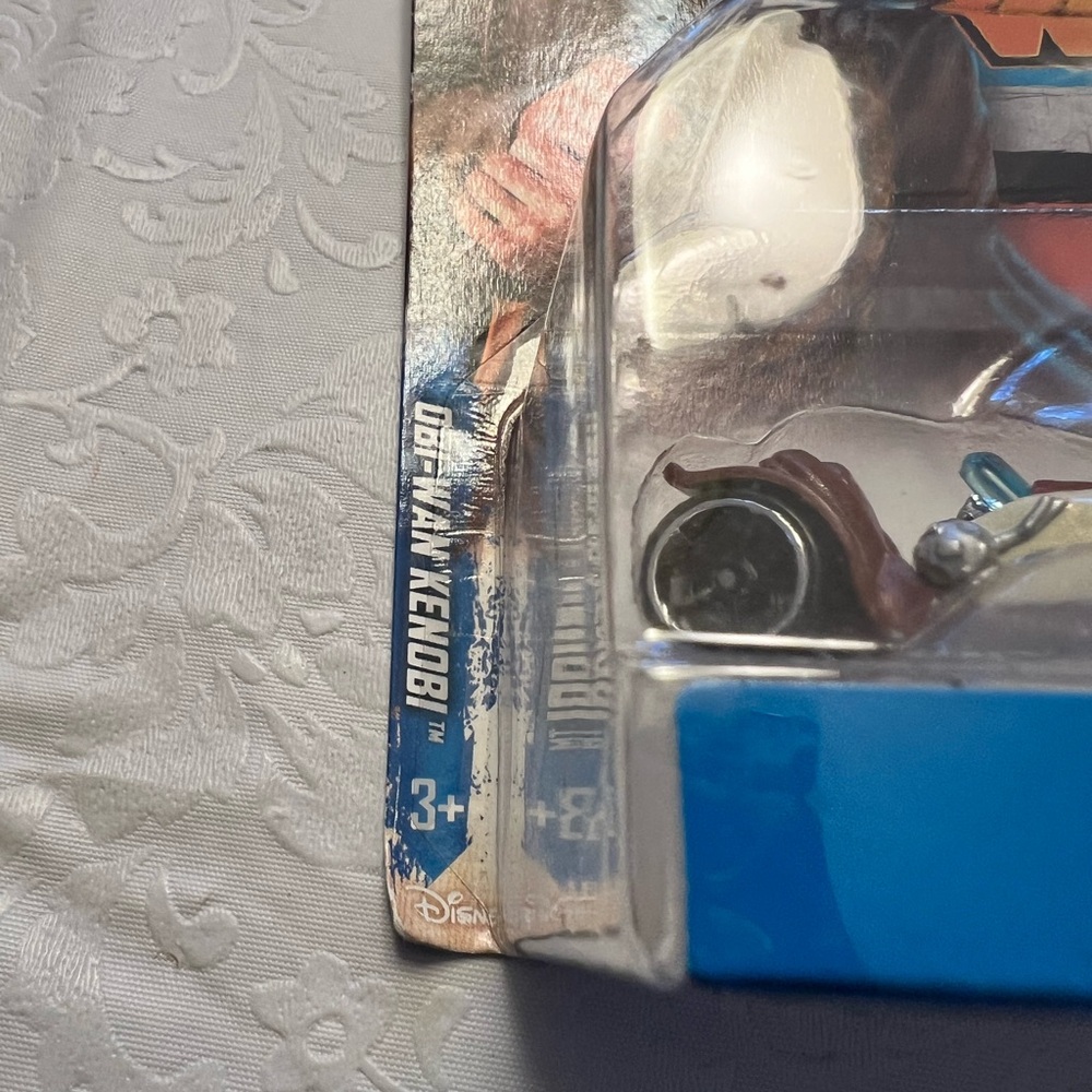 Hot Wheels Star Wars Die-Cast Vehicle Set - Black and Gold - Picture 5 of 7